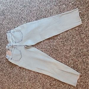 SO BRAND WOMENS LIGHT BLUE "HIGH RISE MOM RIPPED JEANS " SIZE 1/ 25W